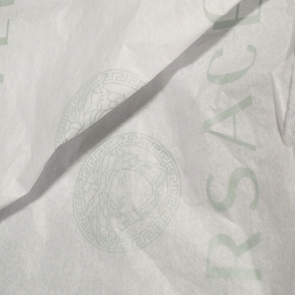 Versace Gift Box with Tissue Paper - Picture 14 of 14